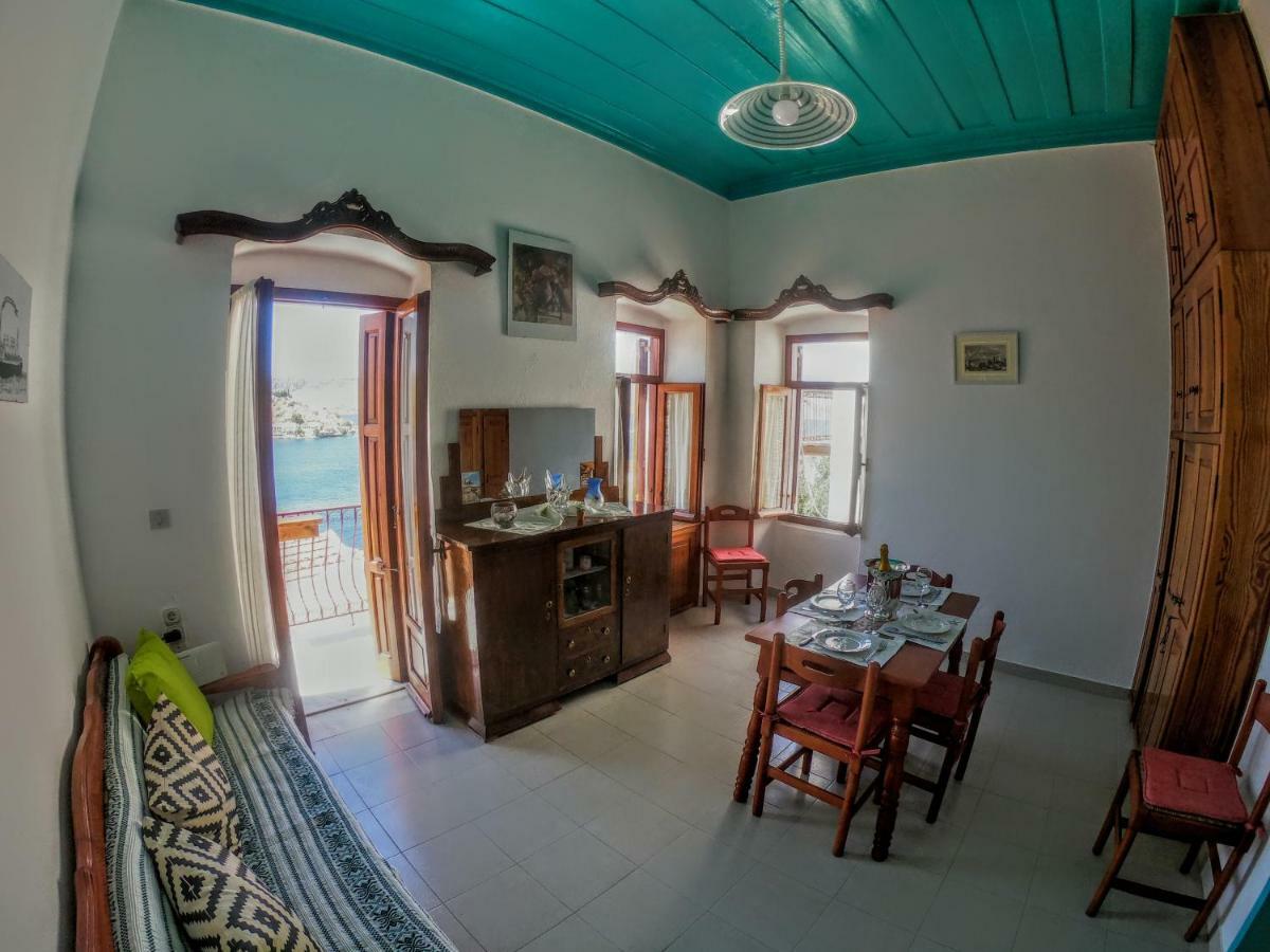 Villa Pitini Szími Kültér fotó