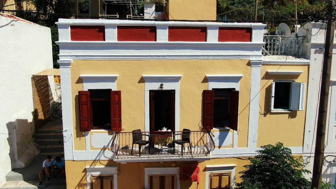 Villa Pitini Szími Kültér fotó